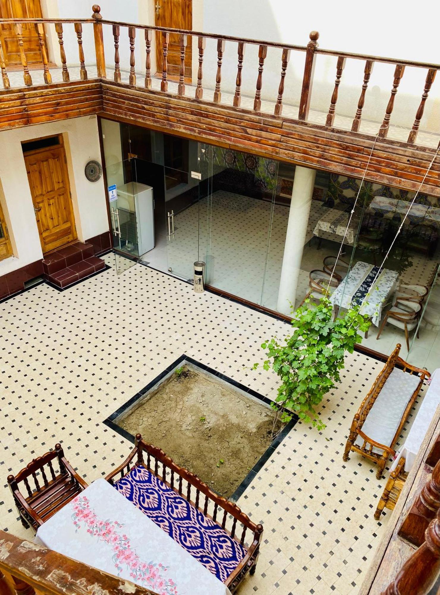 Antique Hotel In Old Town Бухара Экстерьер фото